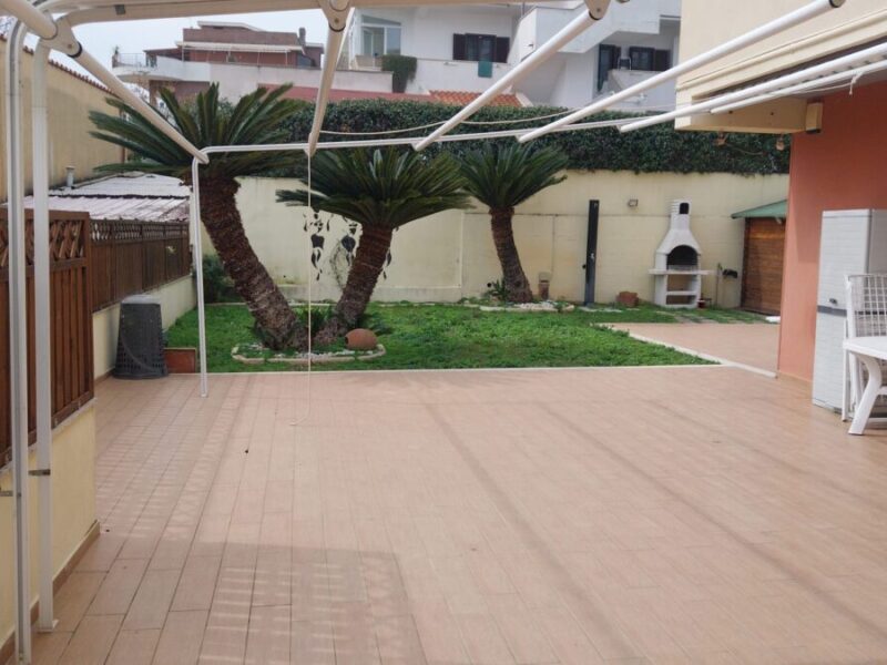 UNICA OPPORTUNITÀ A SANTA MARINELLA Delizioso appartamento adiacente mare