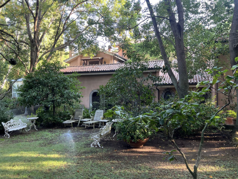 Prestigiosa villa nuda proprietà