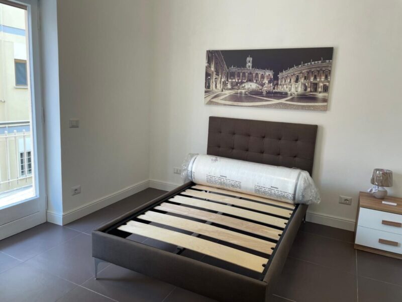 vicinanze Gemelli affitto stanza con bagno privato e balcone