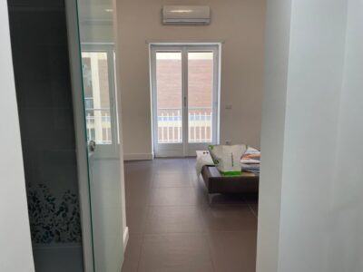 vicinanze Gemelli affitto stanza con bagno privato e balcone