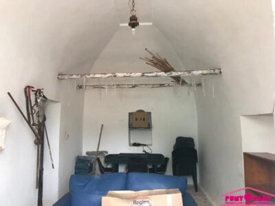 2 Casali da ristrutturare
