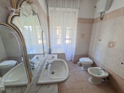 Appartamento grande 3 camere e due balconi