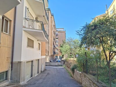 Appartamento grande 3 camere e due balconi