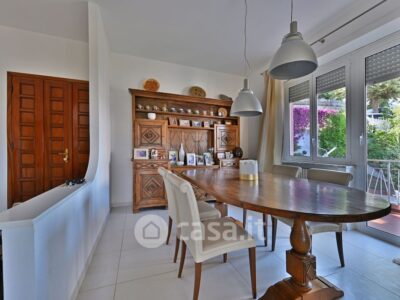 BORGHETTO SANTO SPIRITO VENDESI VILLA BIFAMILIARE CON VISTA MARE