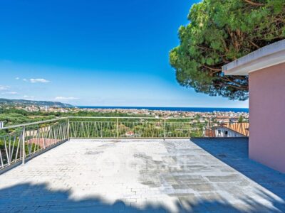 BORGHETTO SANTO SPIRITO VENDESI VILLA BIFAMILIARE CON VISTA MARE
