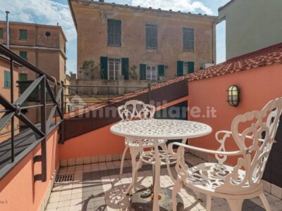 CERIALE VENDESI STUPENDO TRILOCALE CON TERRAZZO