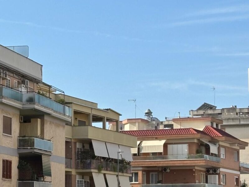 Boccea adiacenze Castroni condominio riservato signorile